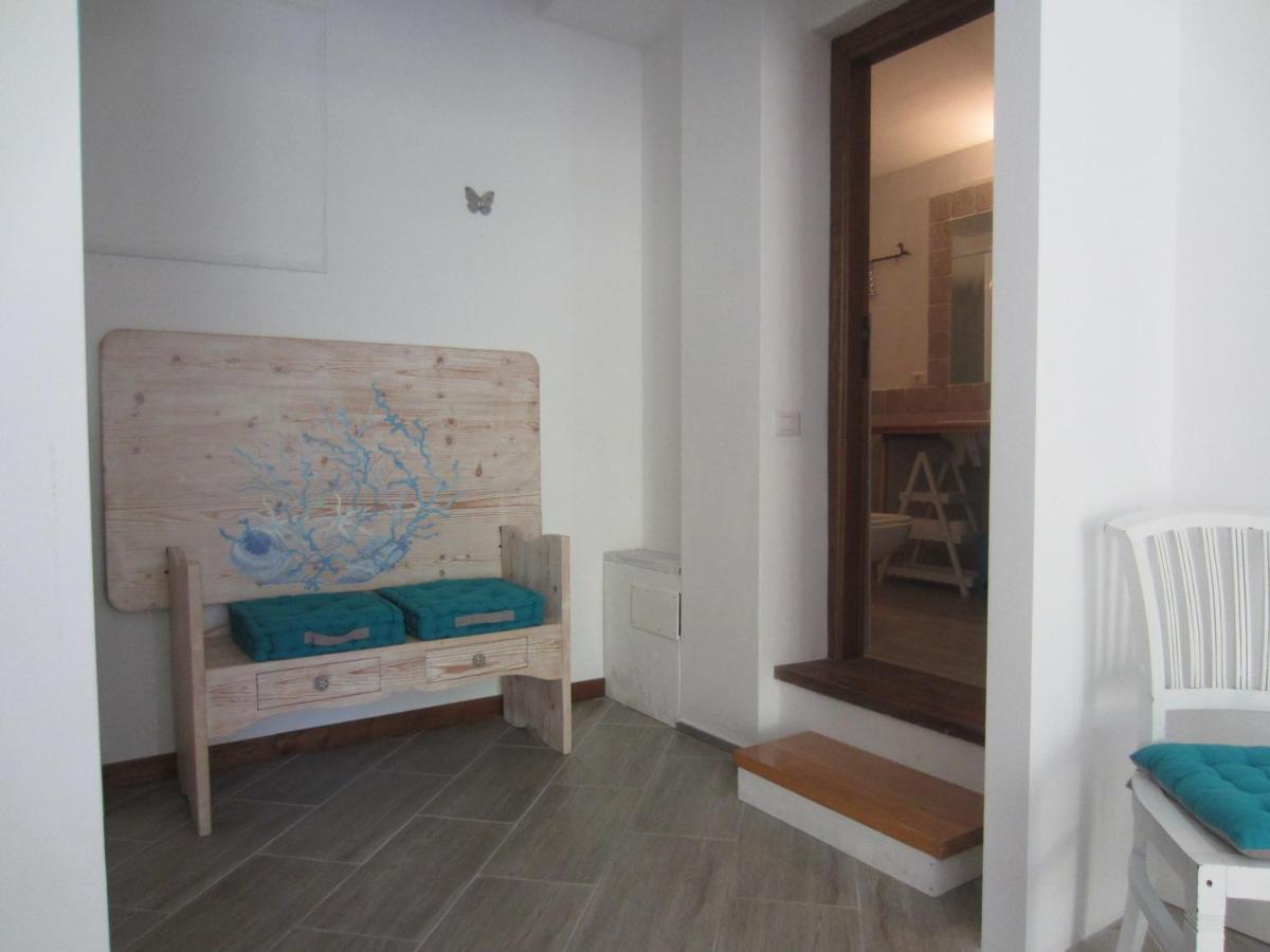 Monolocale San Pantaleo Daire Dış mekan fotoğraf